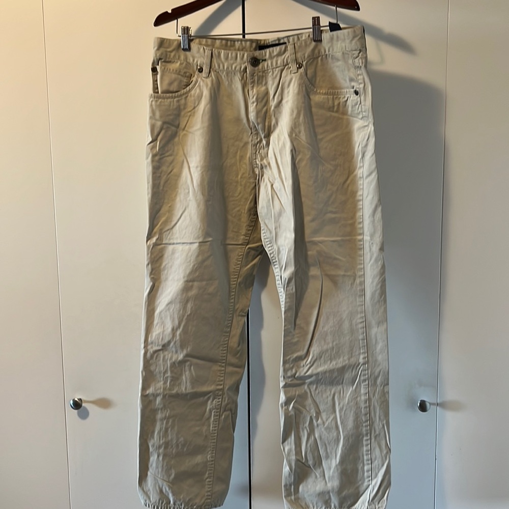 Tommy hilfiger casual pants.